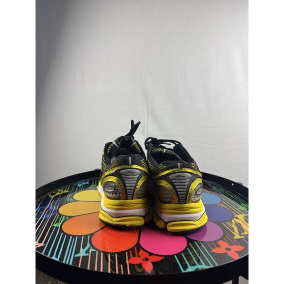 Saucony ProGrid Triumph 4 in the \